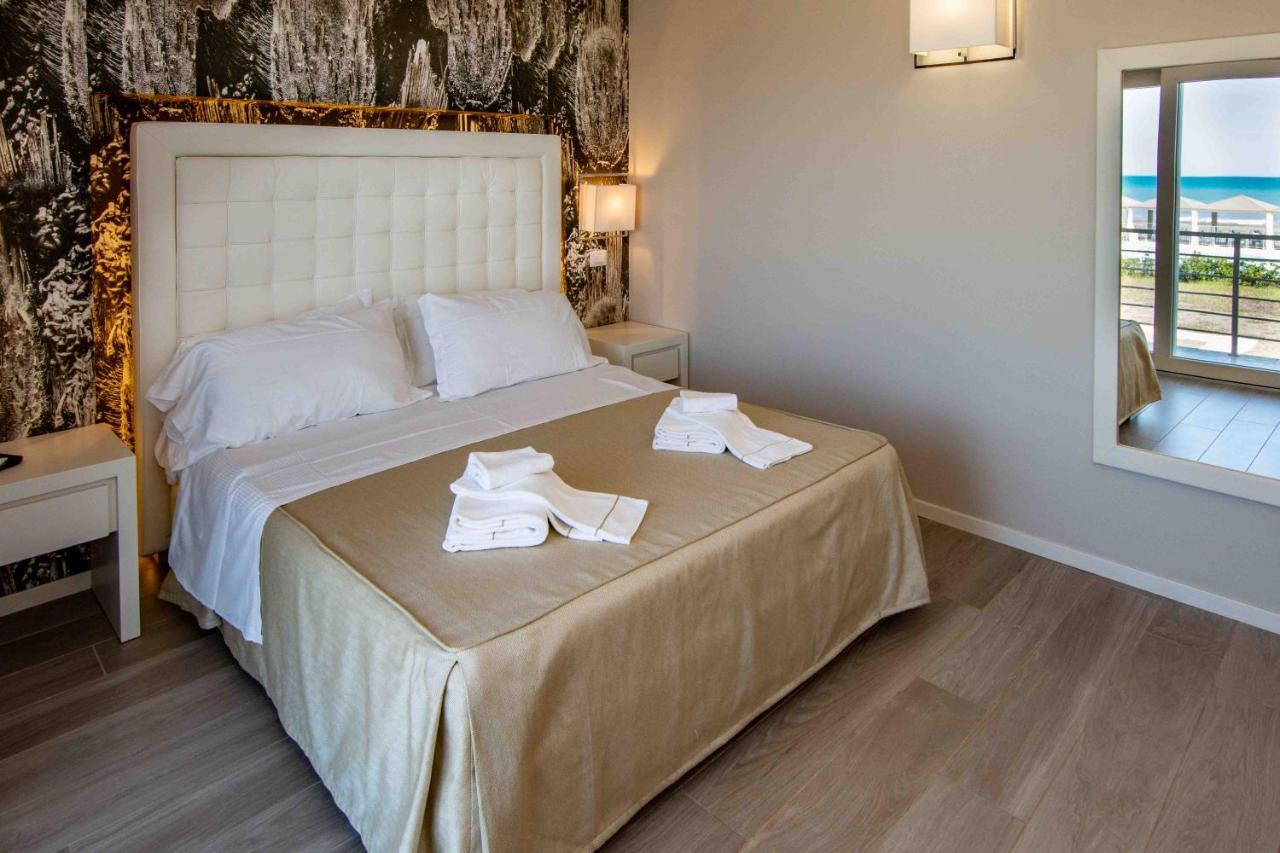 Hotel Boutique Carolina 마리나 디 카스타녜토 카르두치 외부 사진
